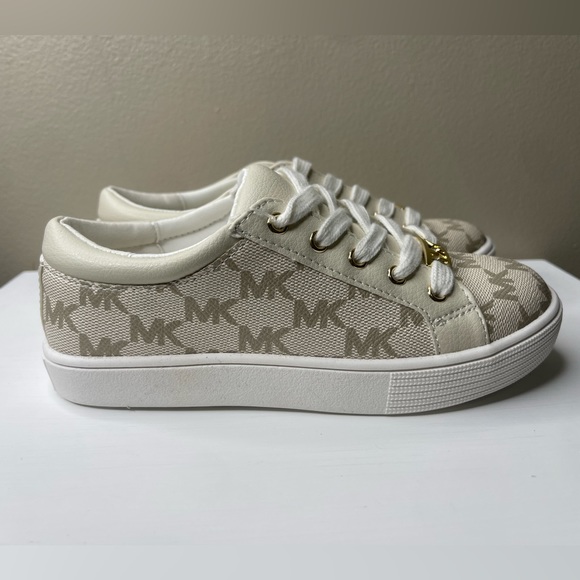 Michael Kors Kids Sneakers - Picture 1 of 5